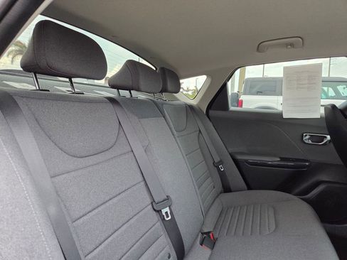 Used 2025 Kia K4 EX FWD image 14