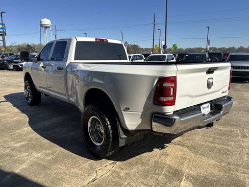 Used 2024 RAM 3500 Tradesman w/ Chrome Appearance Group image 5