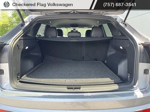 New 2025 Volkswagen Atlas Cross Sport SE image 18