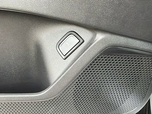 New 2026 Chevrolet Blazer EV LT image 25