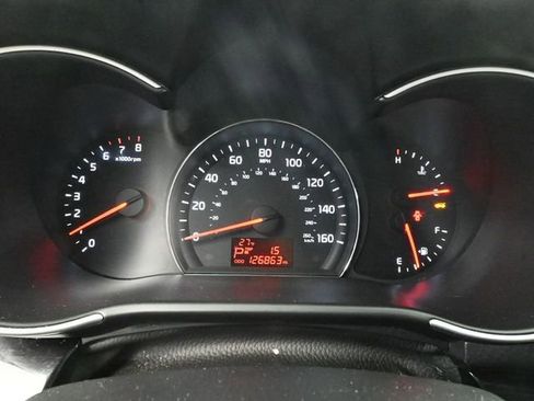 Used 2015 Kia Sorento LX image 28