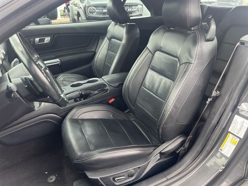 Used 2018 Ford Mustang Premium w/ Equipment Group 201A RWD image 18