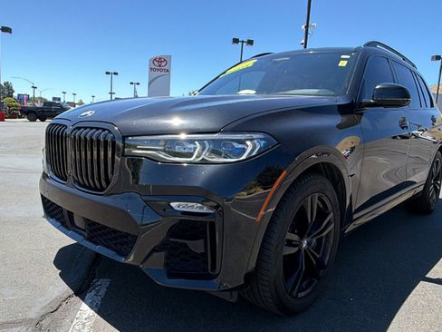 Used 2022 BMW X7 M50i w/ Dynamic Handling Package AWD/4WD image 7