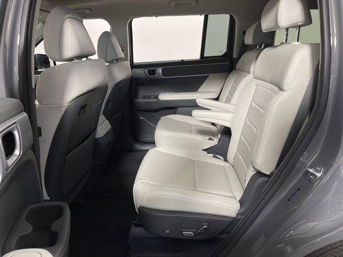 Certified 2025 Hyundai Santa Fe Calligraphy image 13