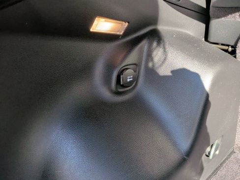 Used 2021 Jeep Cherokee Latitude Lux image 10