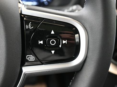 New 2026 Volvo XC90 B6 Plus w/ Protection Package Premier image 29