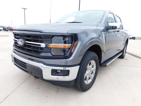 Used 2025 Ford F150 XLT w/ Equipment Group 302A MID image 4