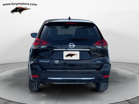 Used 2020 Nissan Rogue S image 4