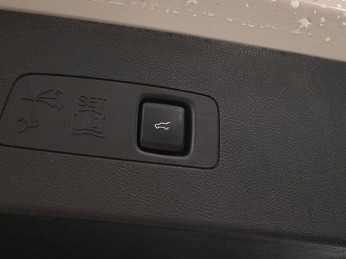 Used 2024 Lincoln Corsair AWD w/ Equipment Group 101A image 36