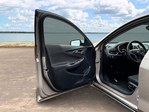 Used 2023 Chevrolet Malibu LT image 20