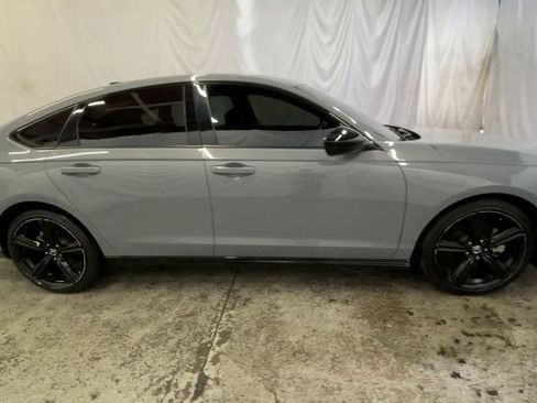 Used 2023 Honda Accord Sport image 9