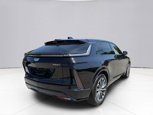 Used 2024 Cadillac Lyriq Sport AWD/4WD image 13
