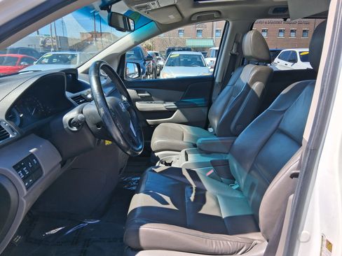 Used 2012 Honda Odyssey Touring Elite image 13