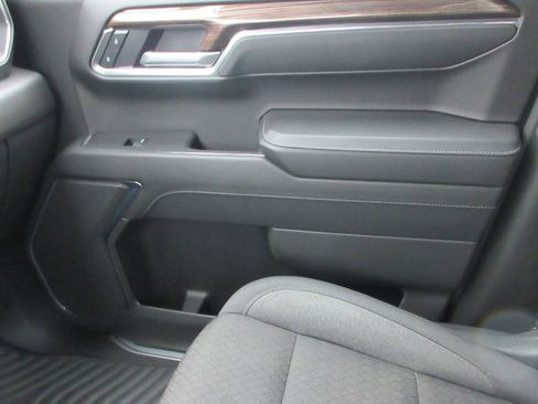 Certified 2025 Chevrolet Silverado 1500 LT image 34