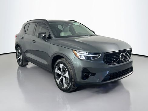 New 2026 Volvo XC40 B4 Plus w/ Protection Package Premier FWD image 3