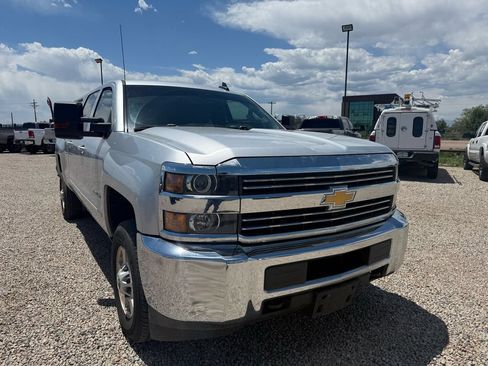 Used 2016 Chevrolet Silverado 2500 LT AWD/4WD image 2
