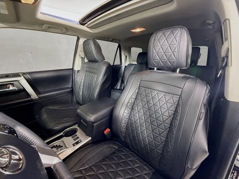 Used 2022 Toyota 4Runner Limited AWD/4WD image 11