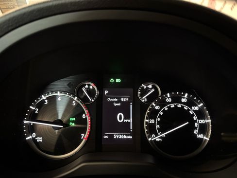 Used 2021 Lexus GX 460 Premium w/ Premium Package AWD/4WD image 27