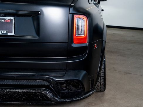 Used 2023 Rolls-Royce Cullinan image 34