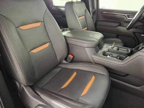 Used 2024 GMC Sierra 2500 AT4 w/ AT4 Premium Plus Package image 35