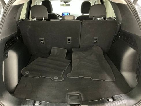 Used 2022 Ford Escape SE FWD image 17