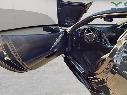 Used 2019 Chevrolet Corvette Grand Sport w/ Carbon Flash Badge Package image 44