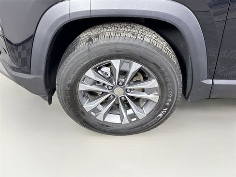 Used 2025 Chevrolet Equinox LT image 23