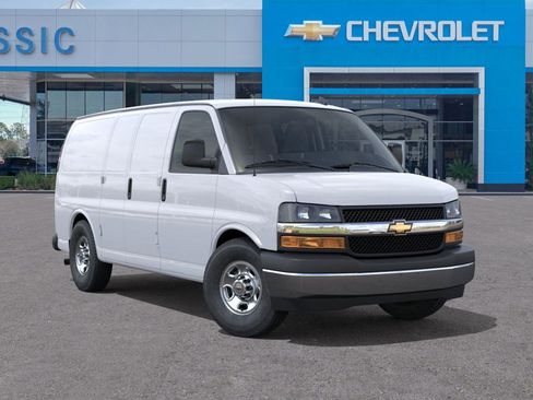 New 2026 Chevrolet Express 2500 image 7