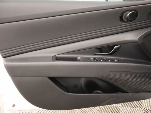 Used 2026 Hyundai Elantra SEL Sport Premium FWD image 17