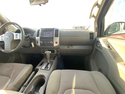 Used 2019 Nissan Frontier SV image 22