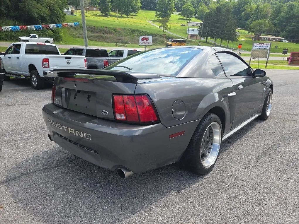 Used 2004 Ford Mustang Mach 1 RWD image 5