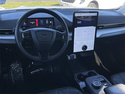 Certified 2023 Ford Mustang Mach-E Select image 7