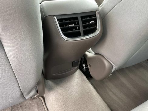 Used 2025 Chevrolet Malibu LT FWD image 16