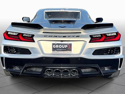 Used 2024 Chevrolet Corvette Z06 RWD image 5