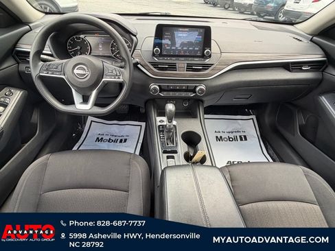 Used 2025 Nissan Altima 2.5 SV AWD/4WD image 7