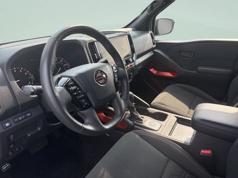 Used 2026 Nissan Frontier PRO-4X AWD/4WD image 10