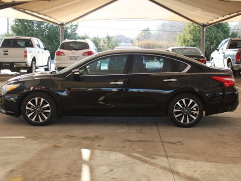 Used 2017 Nissan Altima 2.5 SL image 6