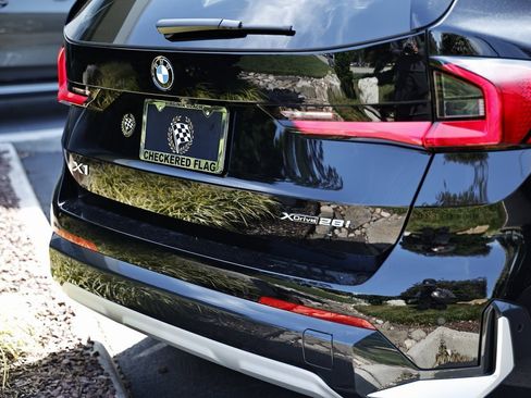 Used 2025 BMW X1 xDrive28i w/ Technology Package image 5