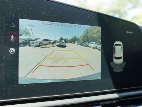 Certified 2024 Kia Niro EX Touring FWD image 11