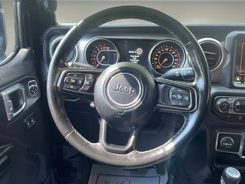 Used 2021 Jeep Gladiator Sport w/ Quick Order Package 24Q 80Th AWD/4WD image 12