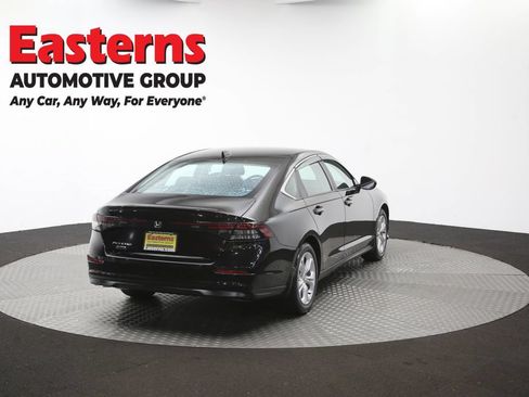 Used 2025 Honda Accord LX image 39