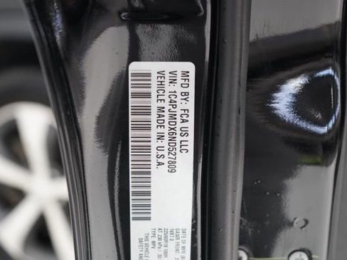 Used 2022 Jeep Cherokee Limited image 38