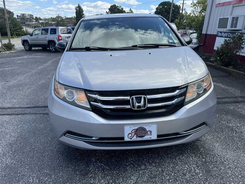 Used 2014 Honda Odyssey LX image 3