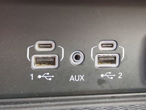 Used 2025 Jeep Grand Cherokee Altitude image 20