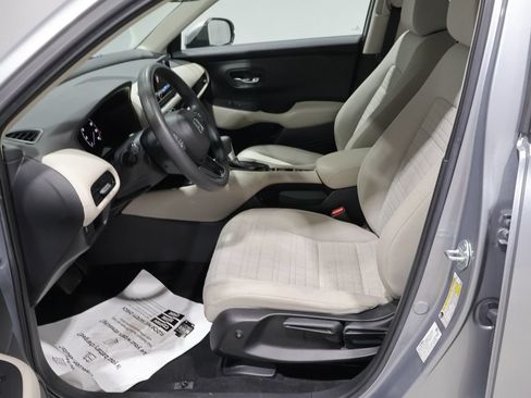Used 2024 Honda HR-V LX image 11