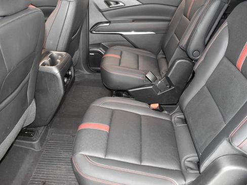 Used 2024 Chevrolet Traverse RS w/ LPO, Floor Liner Package AWD/4WD image 19