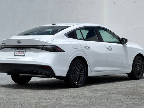 New 2026 Nissan Sentra SV w/ SV Convenience Package FWD image 4