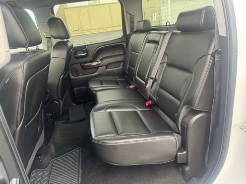 Used 2014 GMC Sierra 1500 SLT w/ SLT Crew Cab Value Package image 6