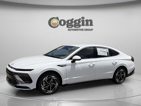 New 2026 Hyundai Sonata SEL image 1
