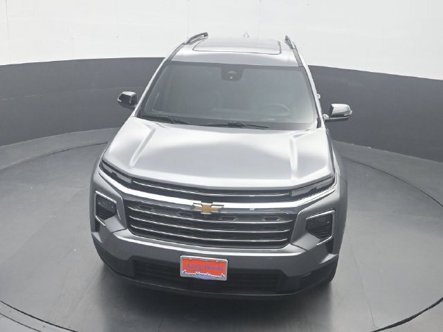 Used 2026 Chevrolet Traverse LT w/ Sun and Wheel Package FWD image 24